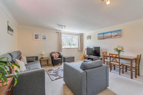 Crowhurst Mead, Godstone, RH9 8BF