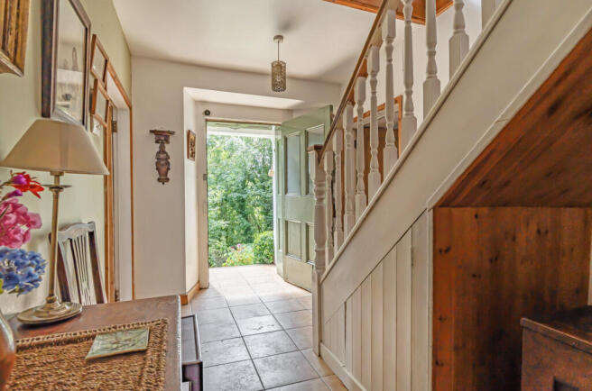 -68931b5a0c314-l-1330667-19-689231552f8e7