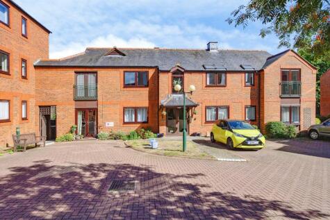 Saddlers Walk, Kings Langley