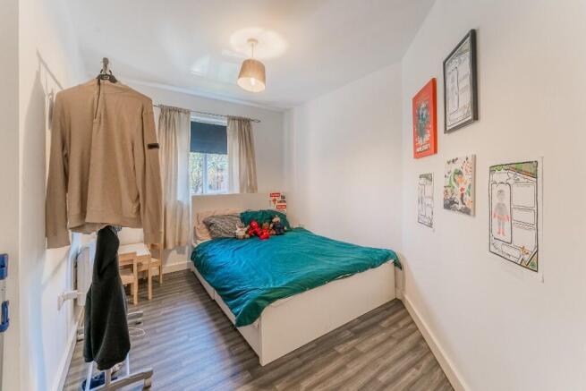 2 bed Apartment for sale Image 9