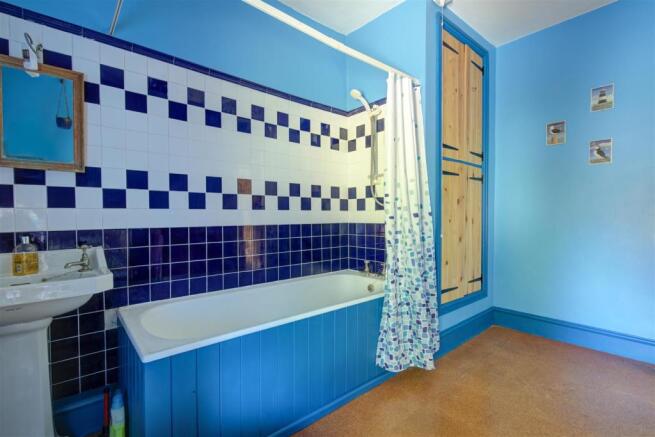 Bath_03.jpg