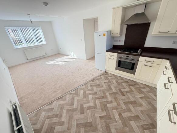 OPEN PLAN KITCHEN/DINER/SITTING ROOM