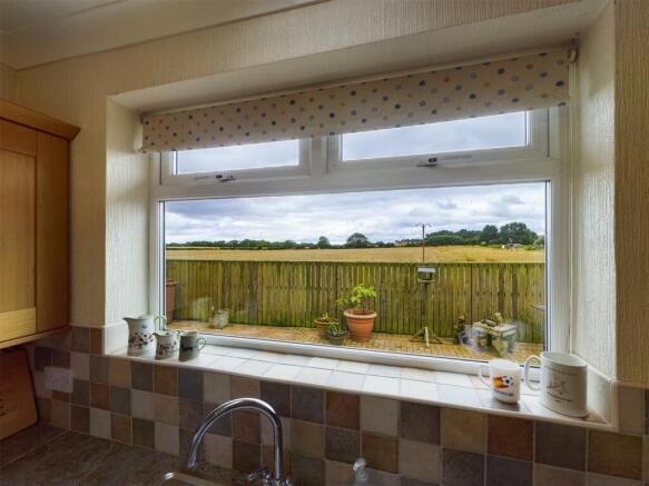 Kitchen: