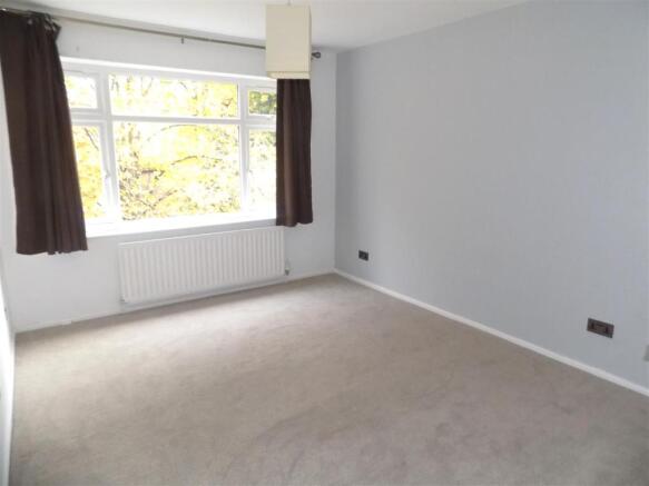 Bedroom 2.JPG