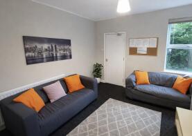 11, Lois Avenue, Nottingham NG7 2EY