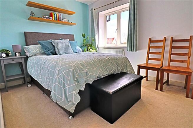 BEDROOM 2