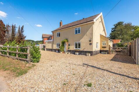 Detached Three Bedroom Cottage in Rockland St. Peter