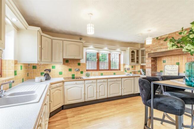 8487991-interior05.jpg