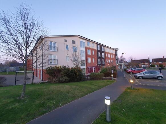 Photo 4