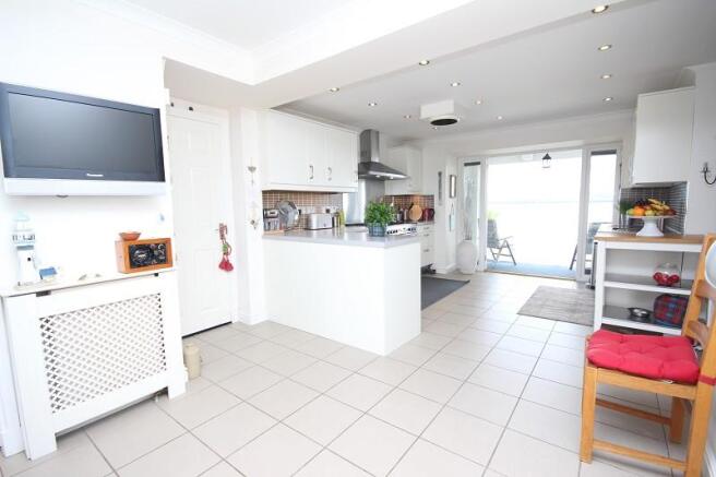 Kitchen/ Family Room