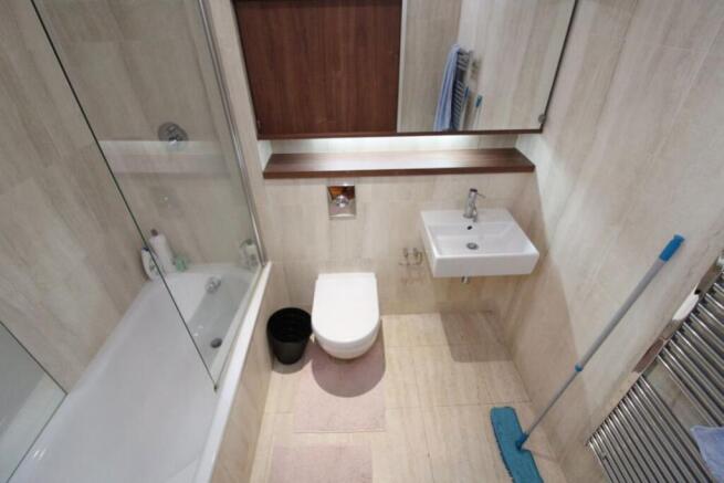 2 bed Flat to rent Image 4