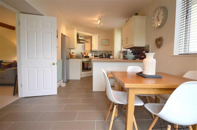 Dining kitchen
