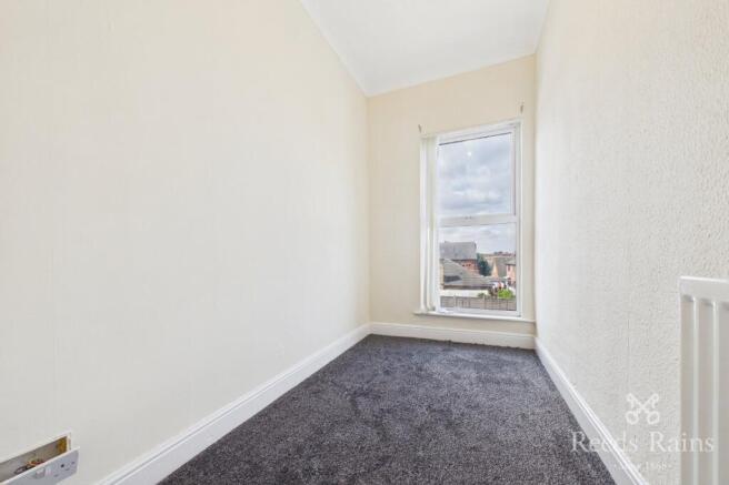 3 bed Terraced to rent Image 12