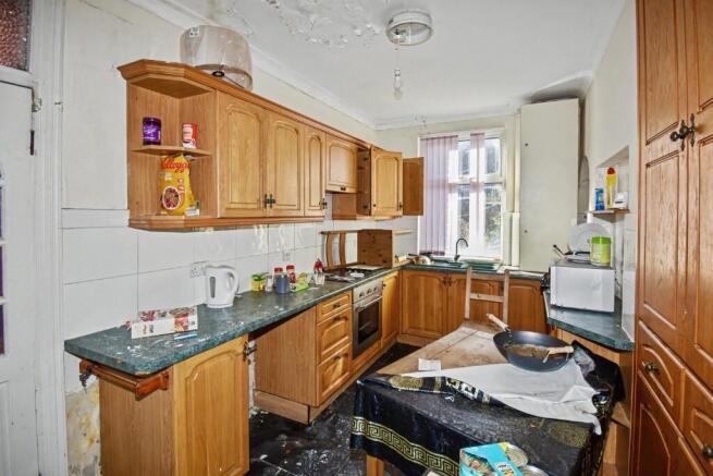 5 bed Terraced for sale Image 7