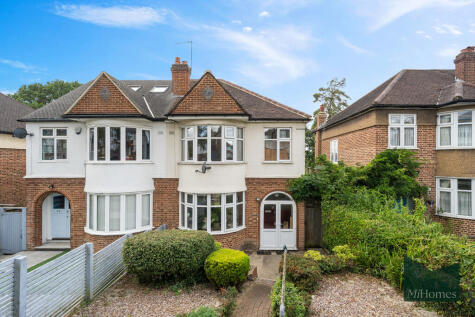 Brookside South, East Barnet