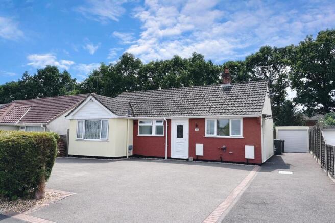 3 bed detached bungalow