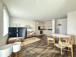 Flat, Molten Court, Moulding Lane, Lewisham, London SE14 6FA