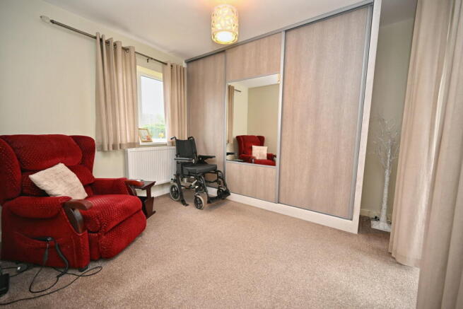 3 bed Semi-Detached Bungalow for sale Image 8