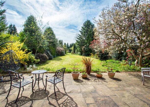 115 Wrottesley Road West-gdn1.jpg