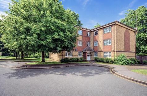 Knights Field, Luton