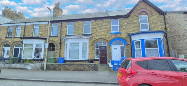 4 bed Terraced for sale in scarborough