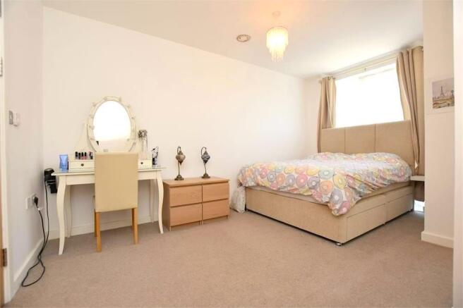 bedroom1.jpeg