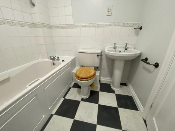 Photo 5