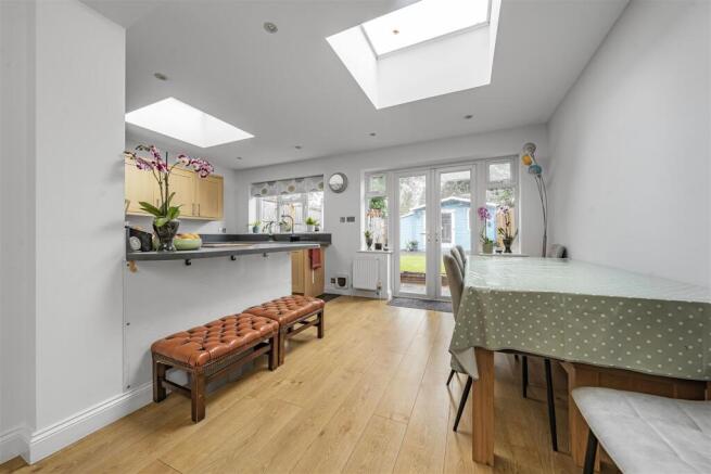 Wood End, Park Street, St. Albans photo 4