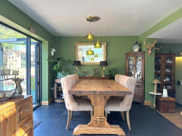 3 bed Detached for sale Image 12