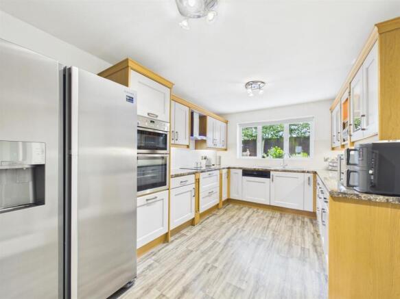 Fitted Kitchen