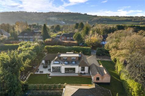 The Downs, Leatherhead, Surrey, KT22