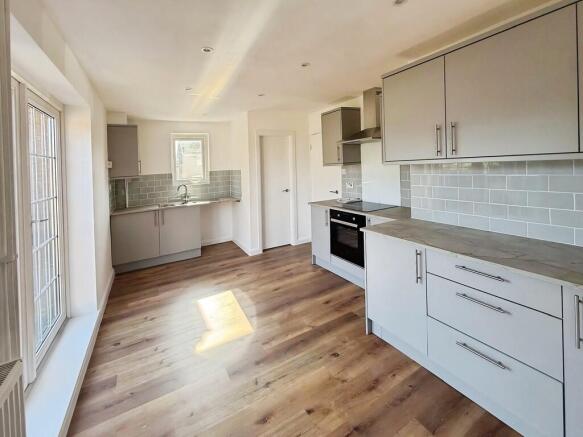 0b14db32-WhatsApp...