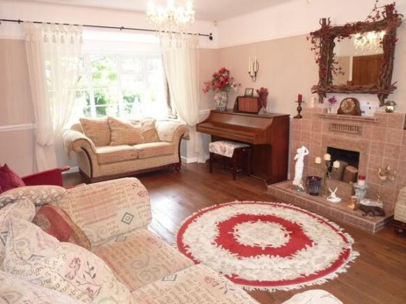 SITTING ROOM