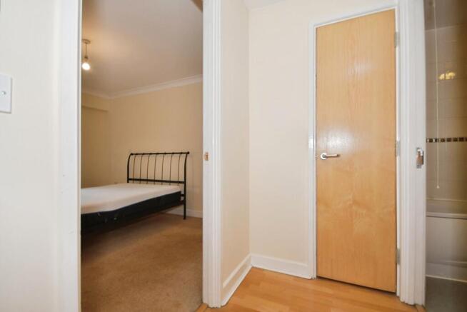 1 bed Apartment for sale Image 8