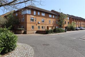 44, Shackleton Place, Oldbrook, Milton Keynes MK6 2PX