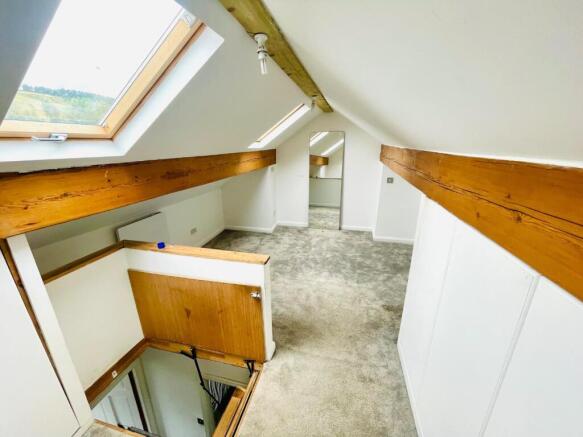 3 bed Terraced for sale Image 6
