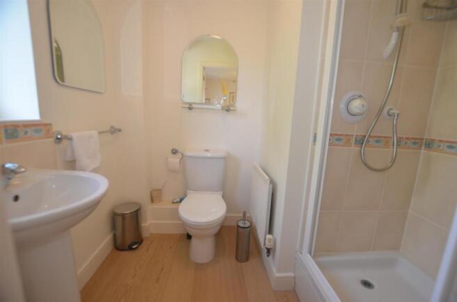 Shower Room/En Suite