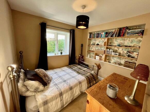 bed4.jpg