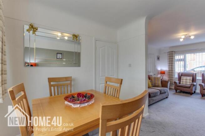 DINING ROOM: