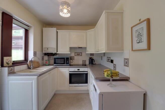 2 bed Bungalow for sale Image 7