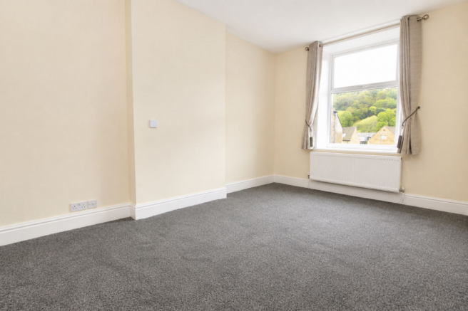 2 bed Terraced for sale Image 7