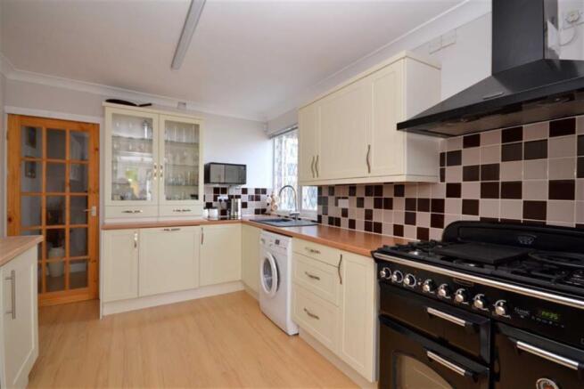 ADDITIONAL IMAGE BREAKFAST KITCHEN