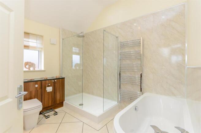 8338732-interior20.jpg