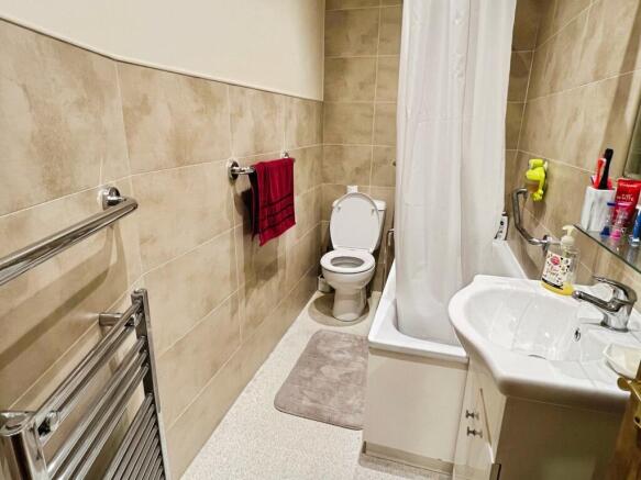 2 bed Terraced for sale Image 4