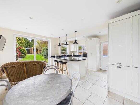 Living/Dining Kitchen