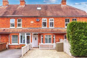 22, The Terrace, Bath Road, Knowl Hill, Reading RG10 9XB