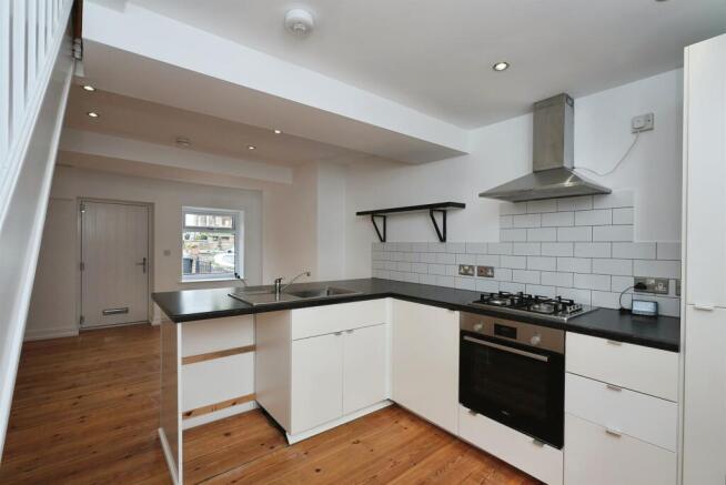 2 bed Cottage for sale Image 7