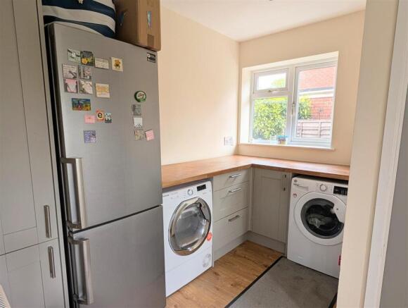 12 Castle Road, Bayston Hill, Shrewsbury, SY3 0NF photo 4