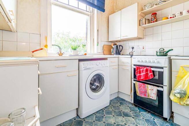 2 bed Maisonette for sale Image 9