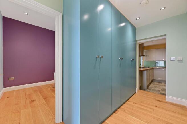 FBL - Woodstock Grove - Hallway3 (1).jpg